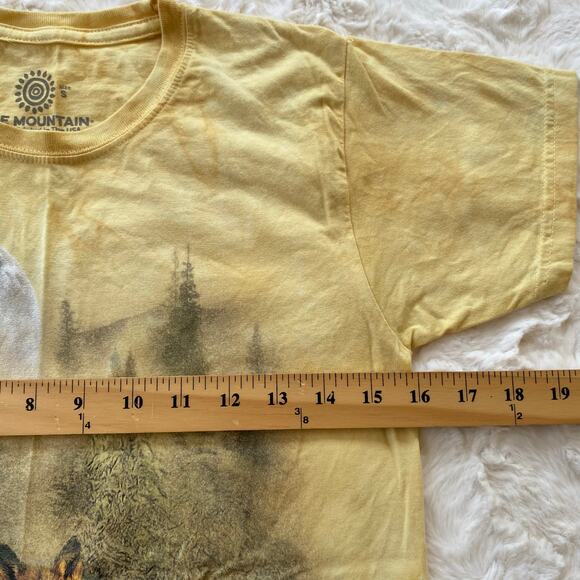 The Mountain Wolf Graphic Print T-Shirt Adult Small Yellow Cotton Tee Unisex - Picture 6 of 7